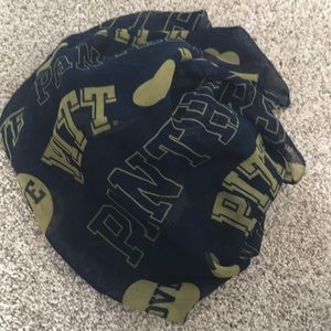 Pitt Infinity Scarf